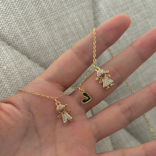 Cadena pareja niños