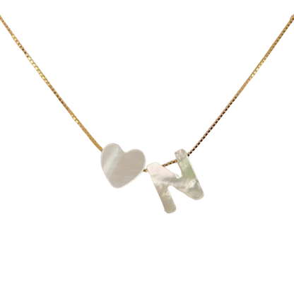 Cadena inicial corazón madre perla