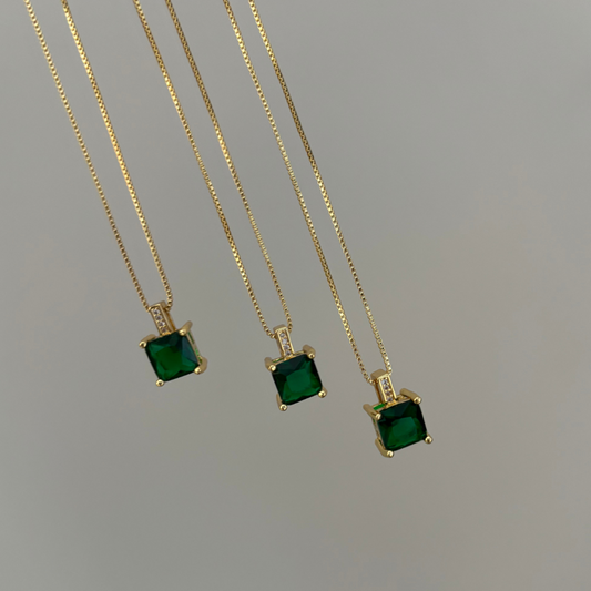 Cadena Lucía verde
