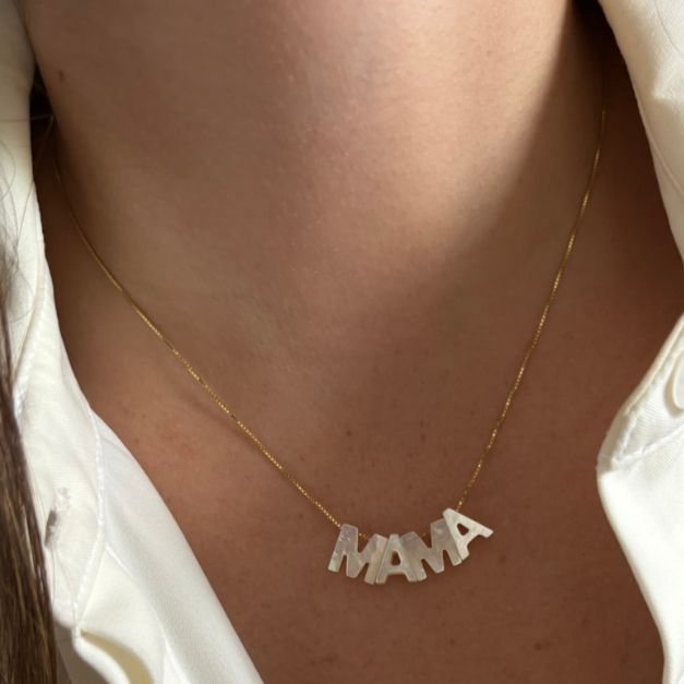 Cadena en plata Mamá