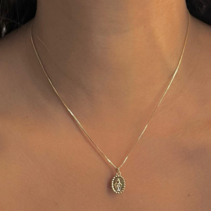 Cadena Virgen mini lisa