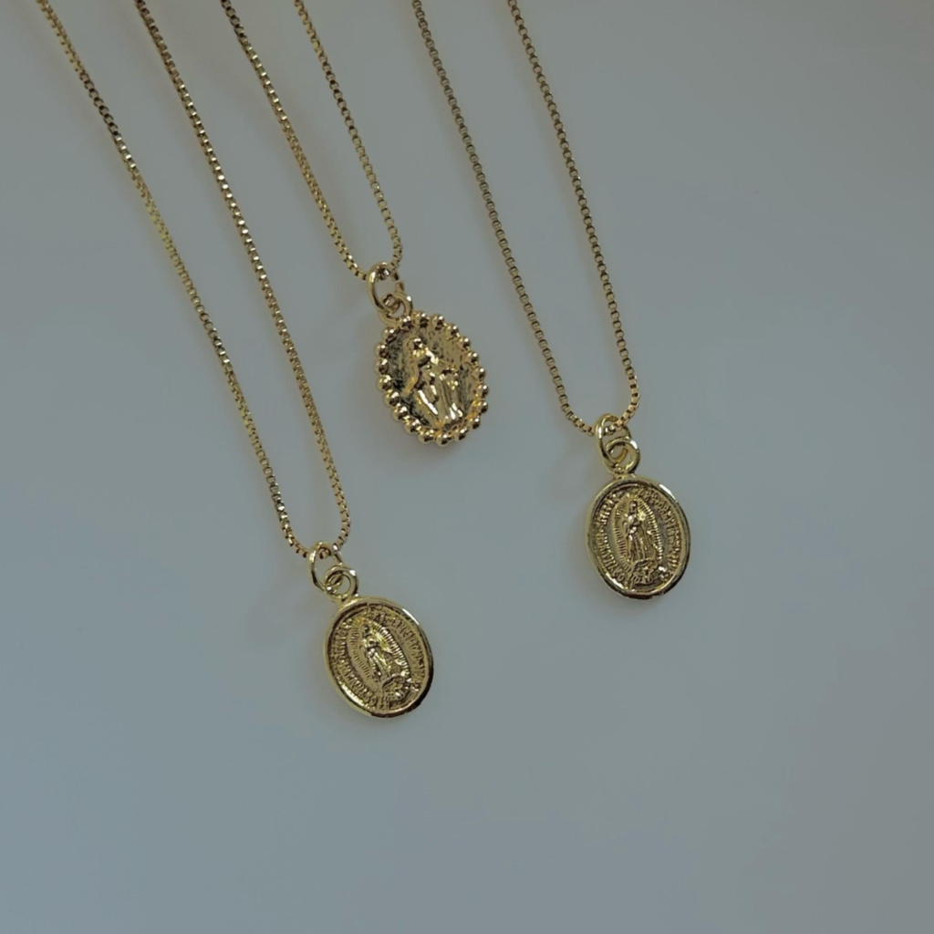 Cadena Virgen mini lisa