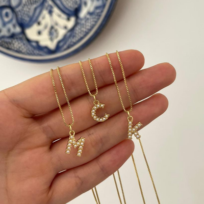 Cadena iniciales con perlas mini